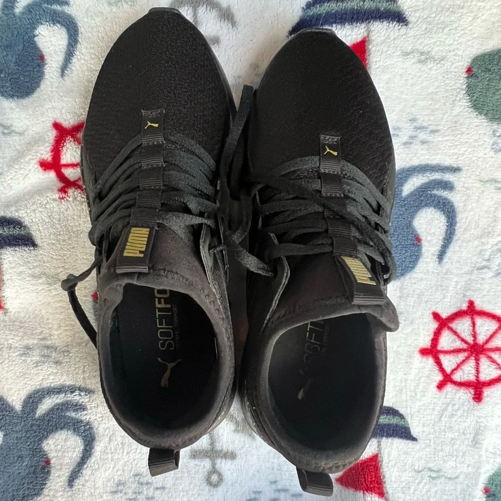 Puma size 9 - Picture 2 of 3